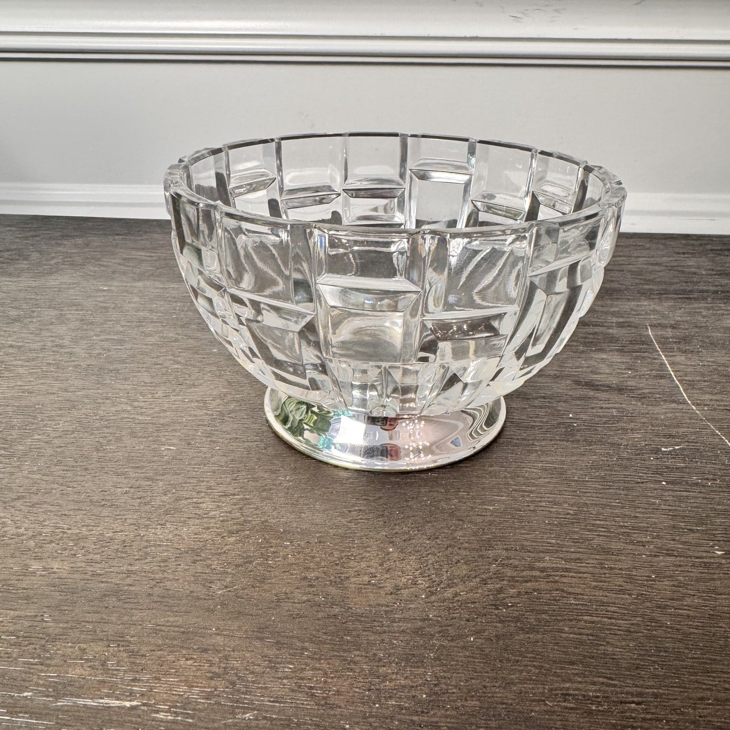 Crystal Footed Bowl with Silver Base ā 5.25" Diameter, Geometric Cut