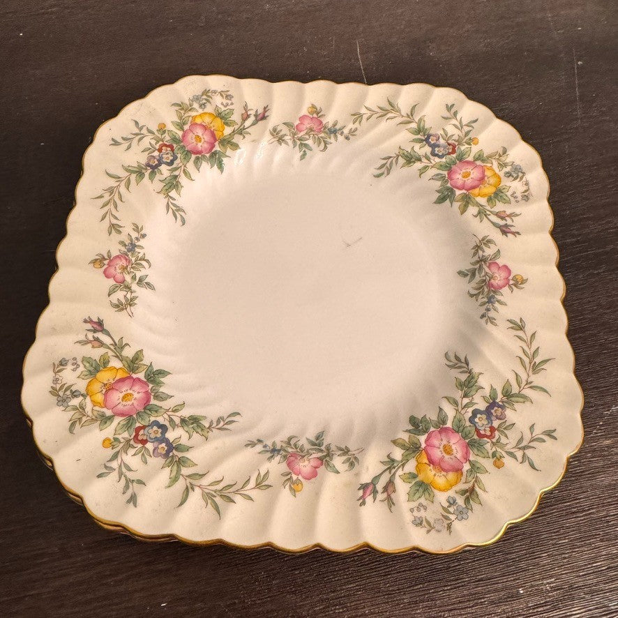Set of 2 Minton York Square Plates England Bone China Floral 8.5” Luncheon