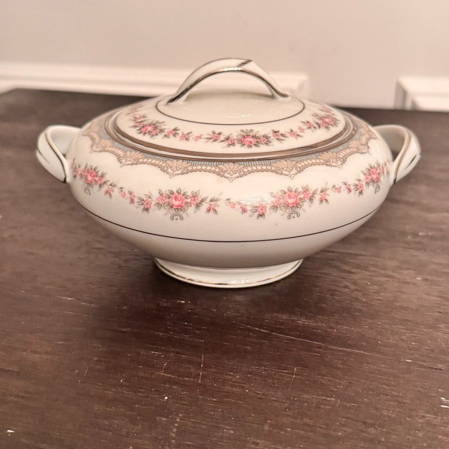 Noritake Glenwood 5771 Covered Sugar Bowl – Pink Roses & Platinum Trim