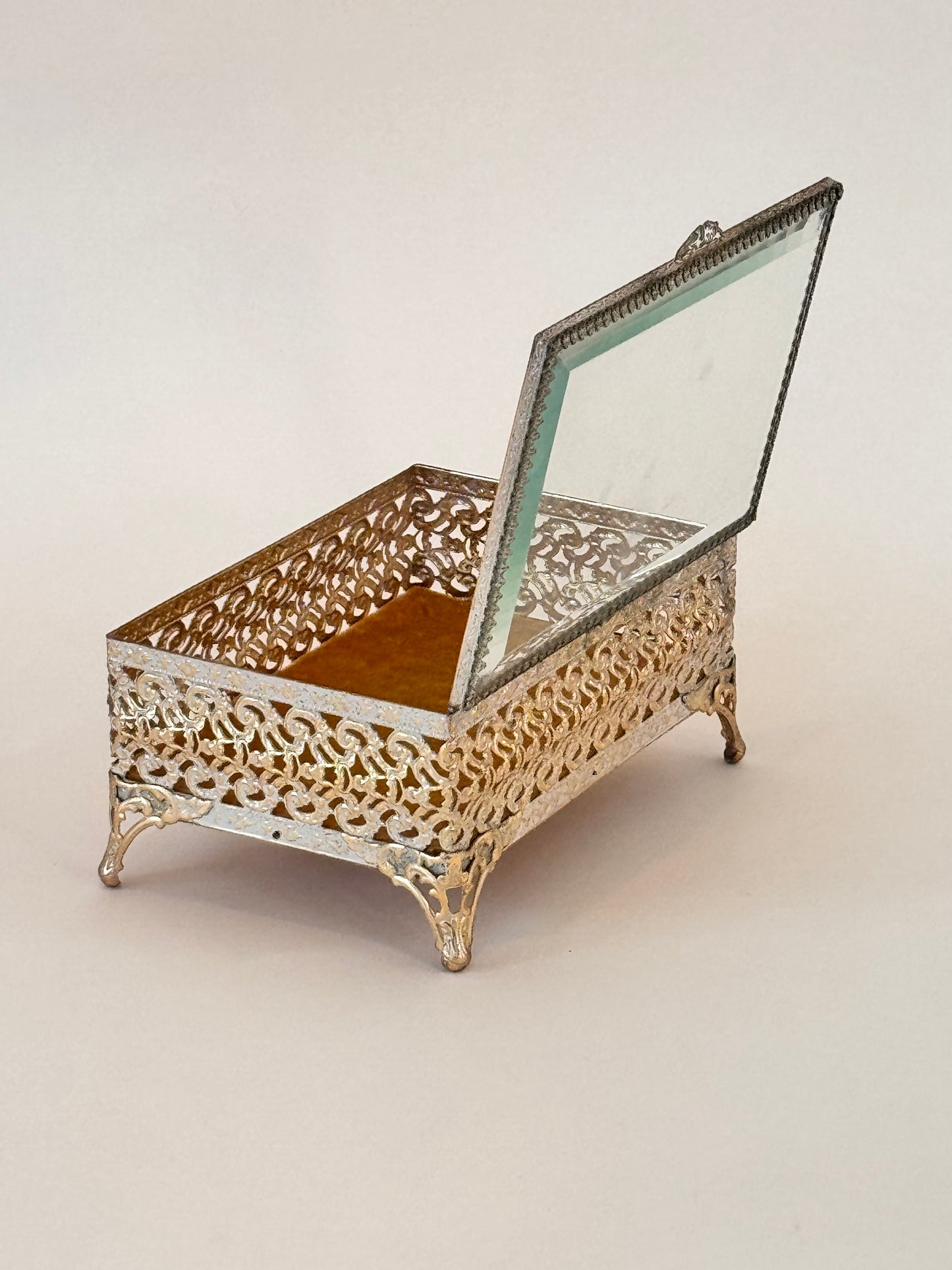 Mid-Century Filigree Brass & Beveled-Glass Jewelry Casket with Yellow Velvet Lining – 6.25″