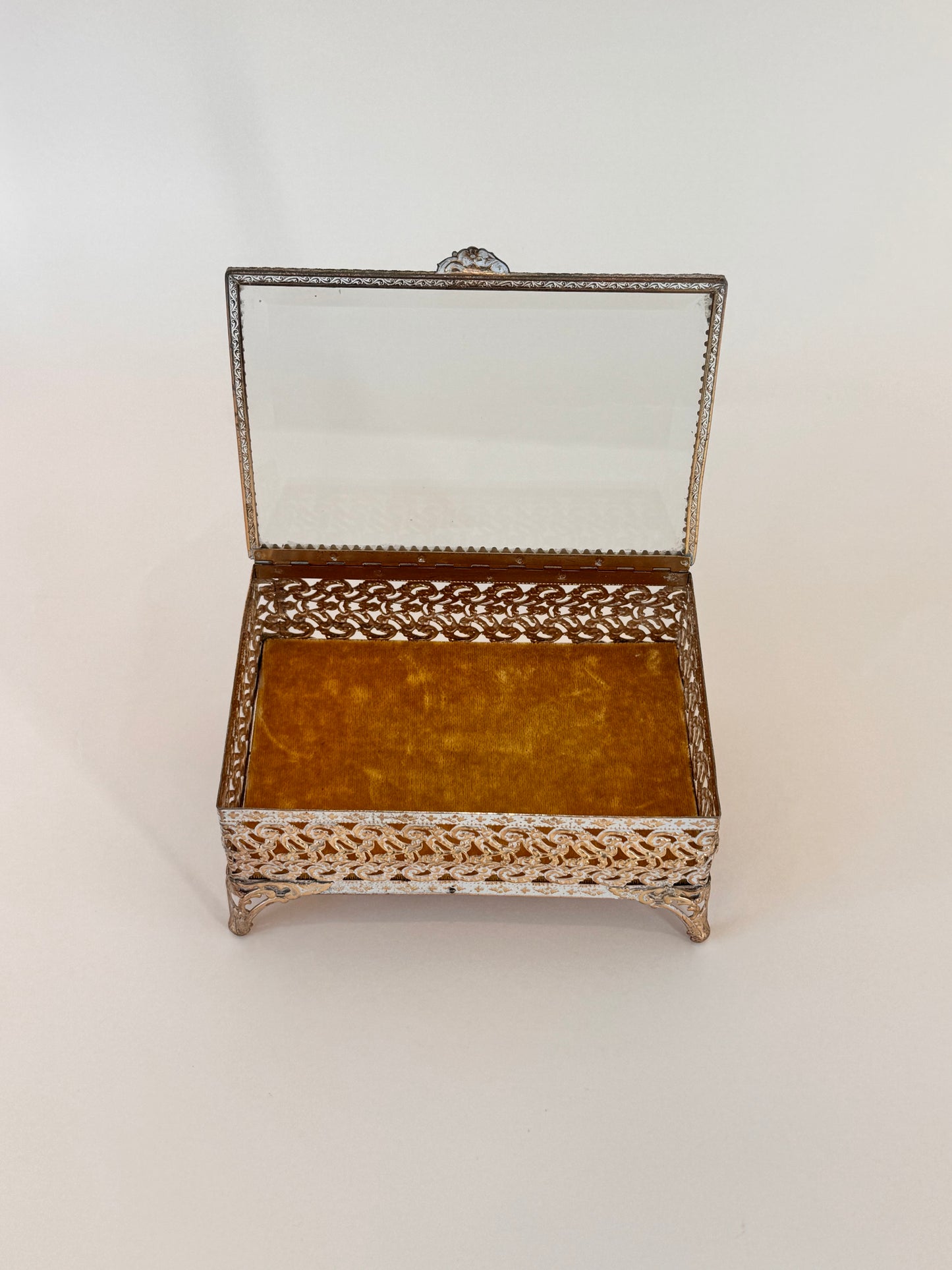 Mid-Century Filigree Brass & Beveled-Glass Jewelry Casket with Yellow Velvet Lining – 6.25″