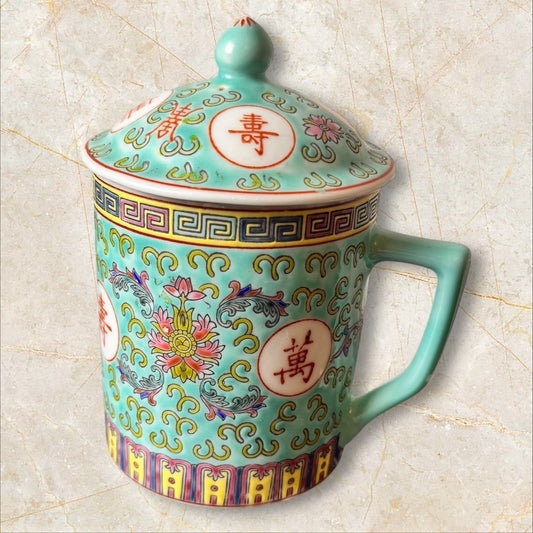 Vintage Chinese Porcelain Gaiwan Tea Mug with Lid – Famille Rose Style Turquoise