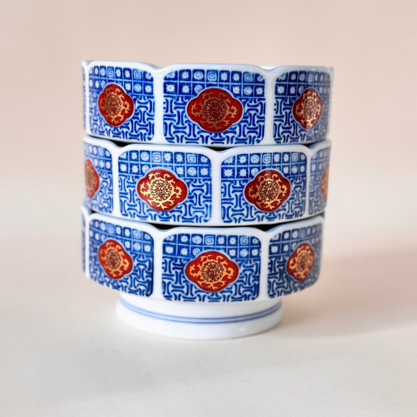 Chinese Imari-Style Footed Porcelain Bowl