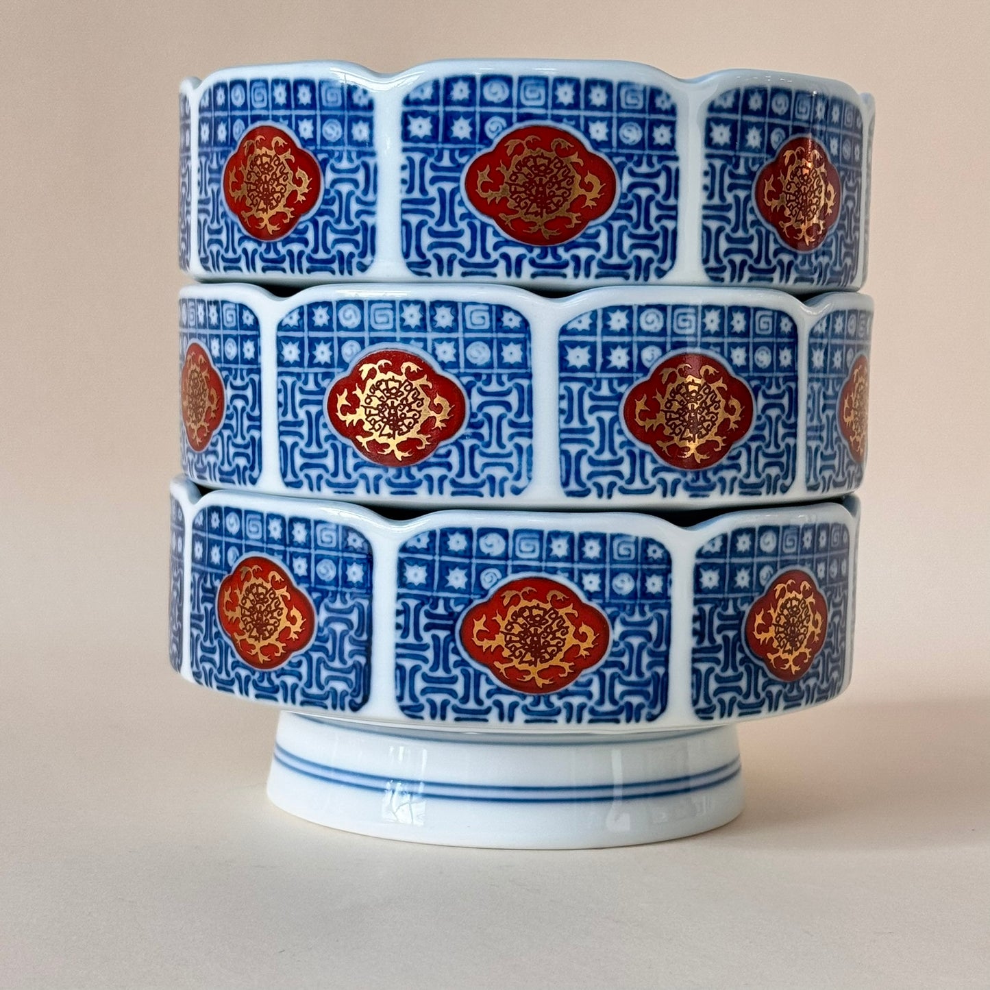 Chinese Imari-Style Footed Porcelain Bowl