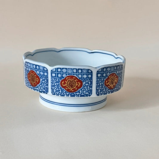 Chinese Imari-Style Footed Porcelain Bowl