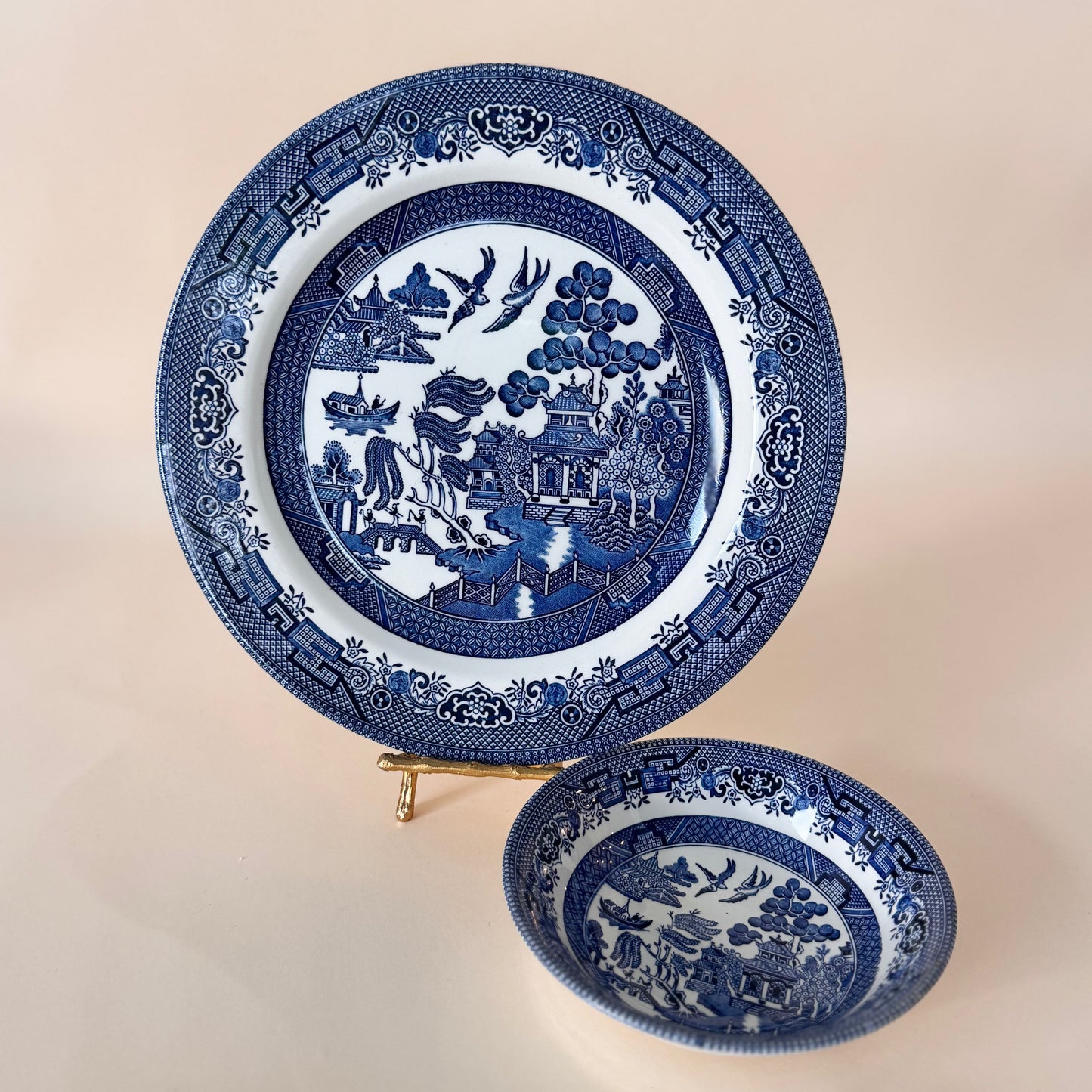 Vintage Blue Willow Dinner Plates & Soup Bowls