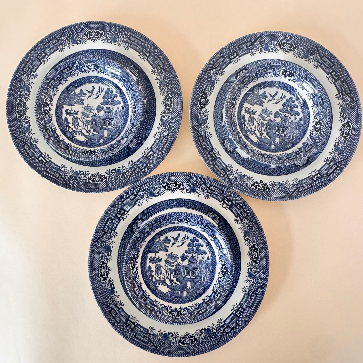 Vintage Blue Willow Dinner Plates & Soup Bowls